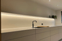 Wandplank met verlichting van Strrackk in Bulthaup keuken 2160 x 1360 pxl