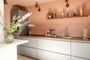 Bronzen wandplank strackk vtwonen interieur den haag