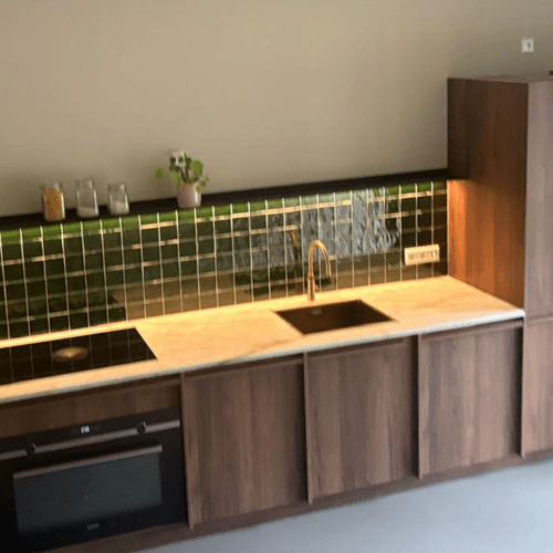 Wall shelf with lighting ideal kitchenlighting strackk bram van bergen from above 1080x1080pxl
