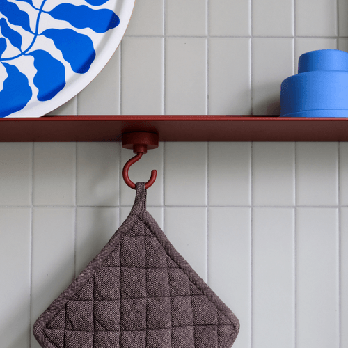 Wandplank op maat in Burgundy Red RAL3009 Keuken van klant in Zwolle 1080 x 1080 pxl