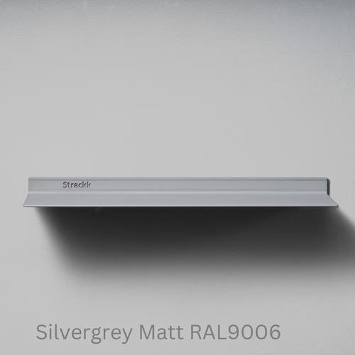 Wandplank van Strackk Zilvergrijs Matt RAL9006 vooraanzicht lichtgrijs CC 1080 x 1080 pxl