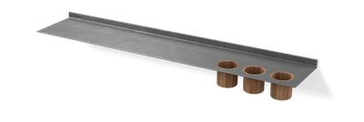 Wandplank badkamer In gunmetal Van Strackk Zwevende plank met opbergbekers In perspectief 1280x430 pxl